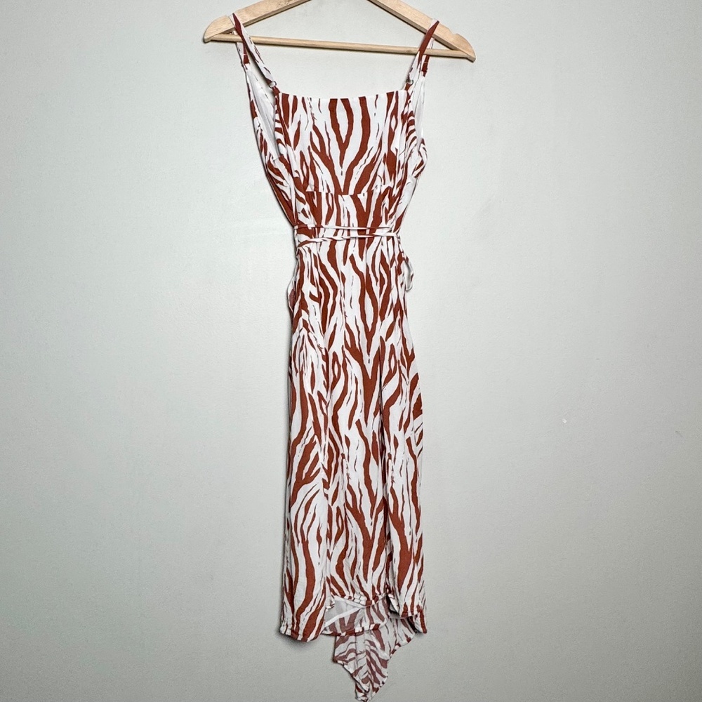 Revolve Rails Frida Sleeveless Midi Wrap Dress In… - image 6